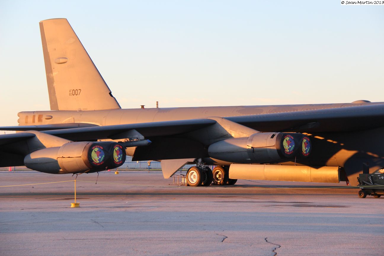 B-52 60-0007